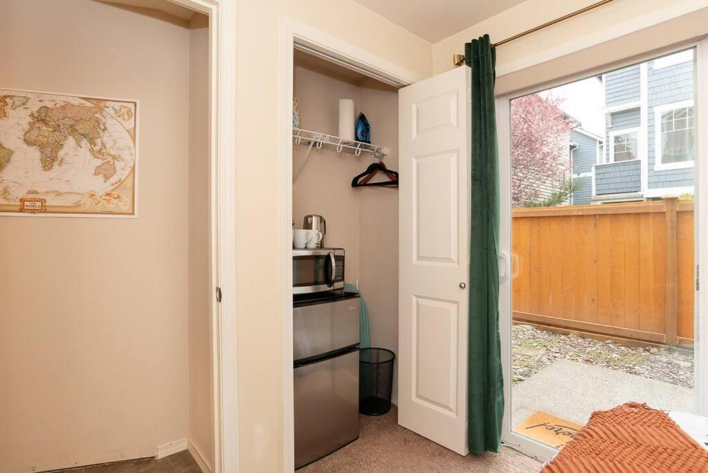 Snug Suite Near Greenlake! Seattle Exteriör bild